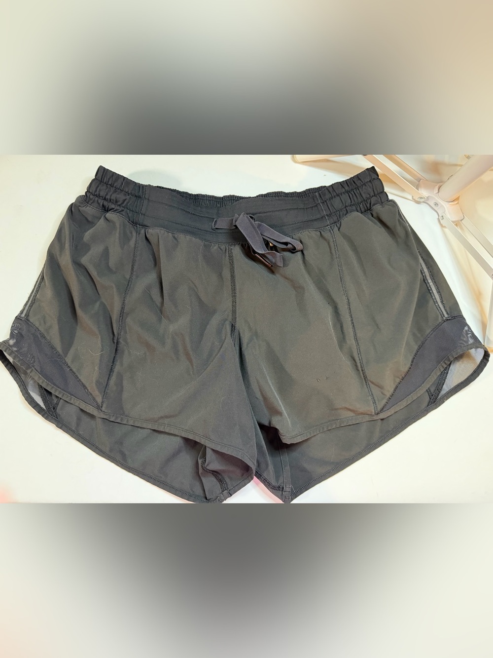Lululemon Hotty Hot Shorts Women's Size 8 Black Running Gym Workout Athleisure